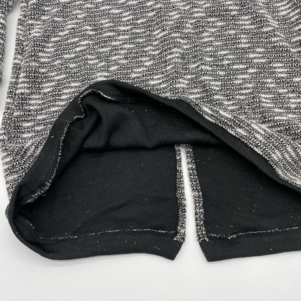Emelia L Black White 3/4 Sleeve pullover Knit Sweater - Picture 4 of 11